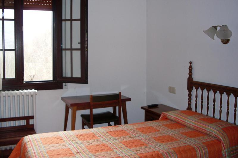 Hostal Fondevila โบอี ห้อง รูปภาพ