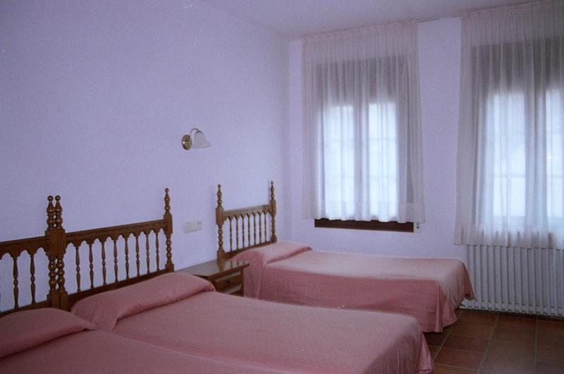 Hostal Fondevila โบอี ห้อง รูปภาพ